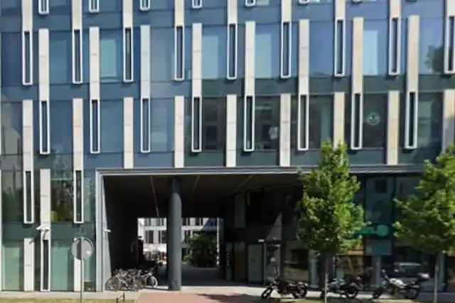 Multimedialny Dom Plusa, Konstruktorska 4, Warsaw, Mokotów