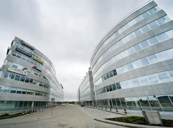 Batory Office Building II extends agreements with tenants