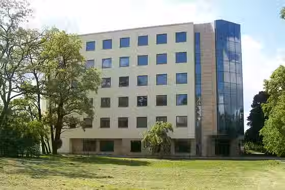 Akacjowy Park, Broniewskiego 3, Warszawa, Żoliborz