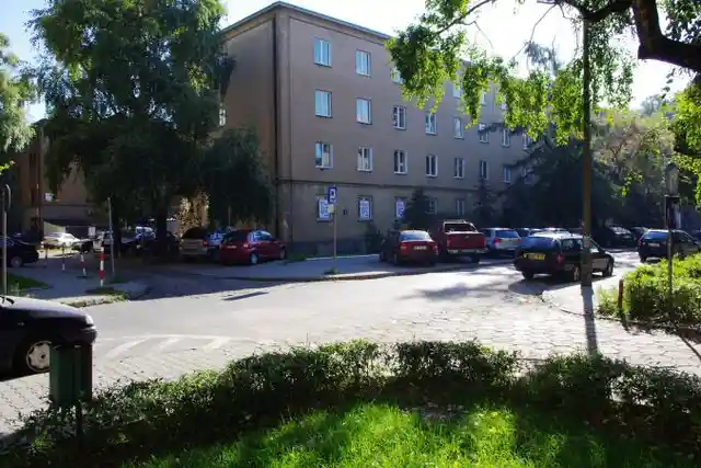 Biała 4, Biała 4, Warszawa, Wola