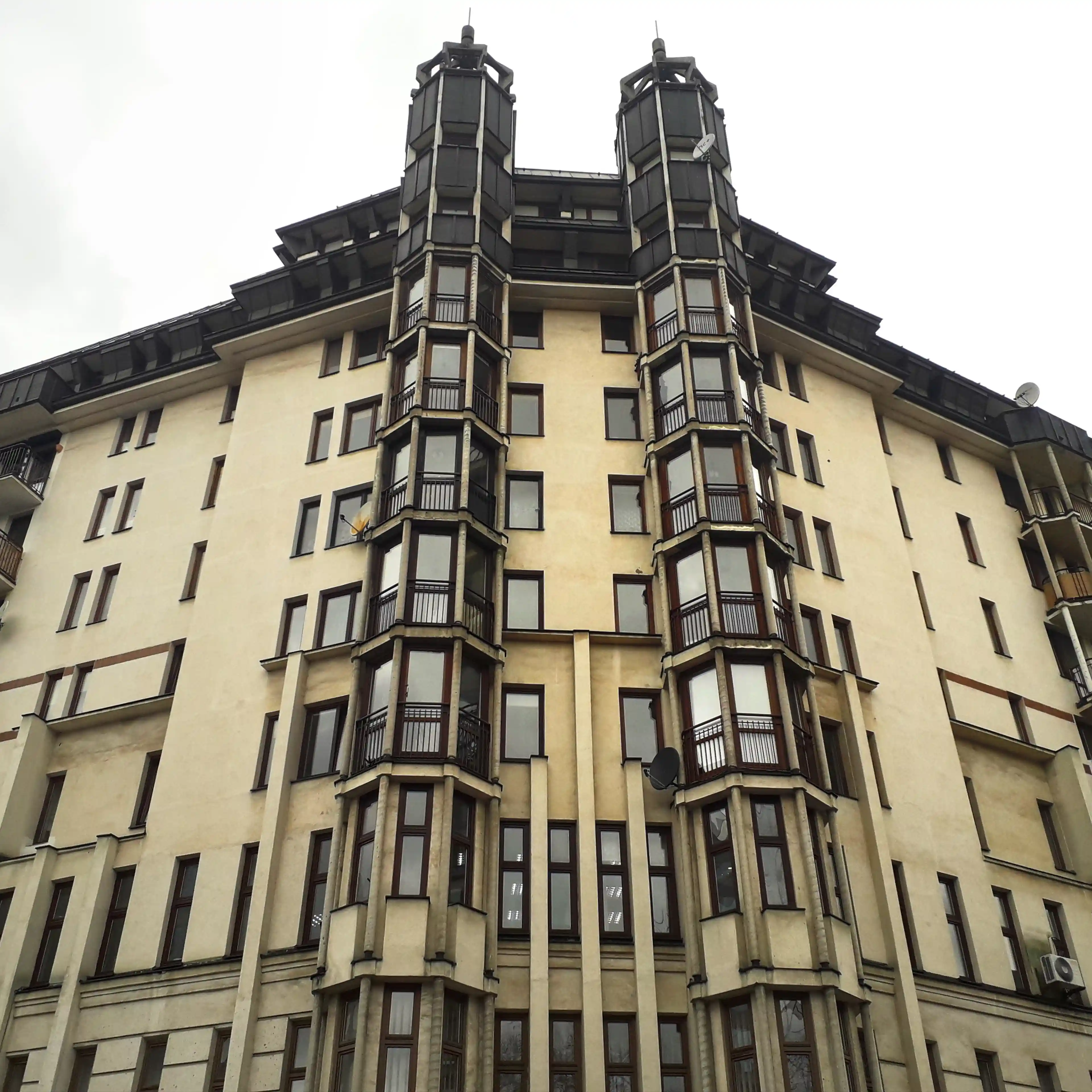 Twarda 44 - Biura serwisowane, Twarda 44, Warszawa, Centrum