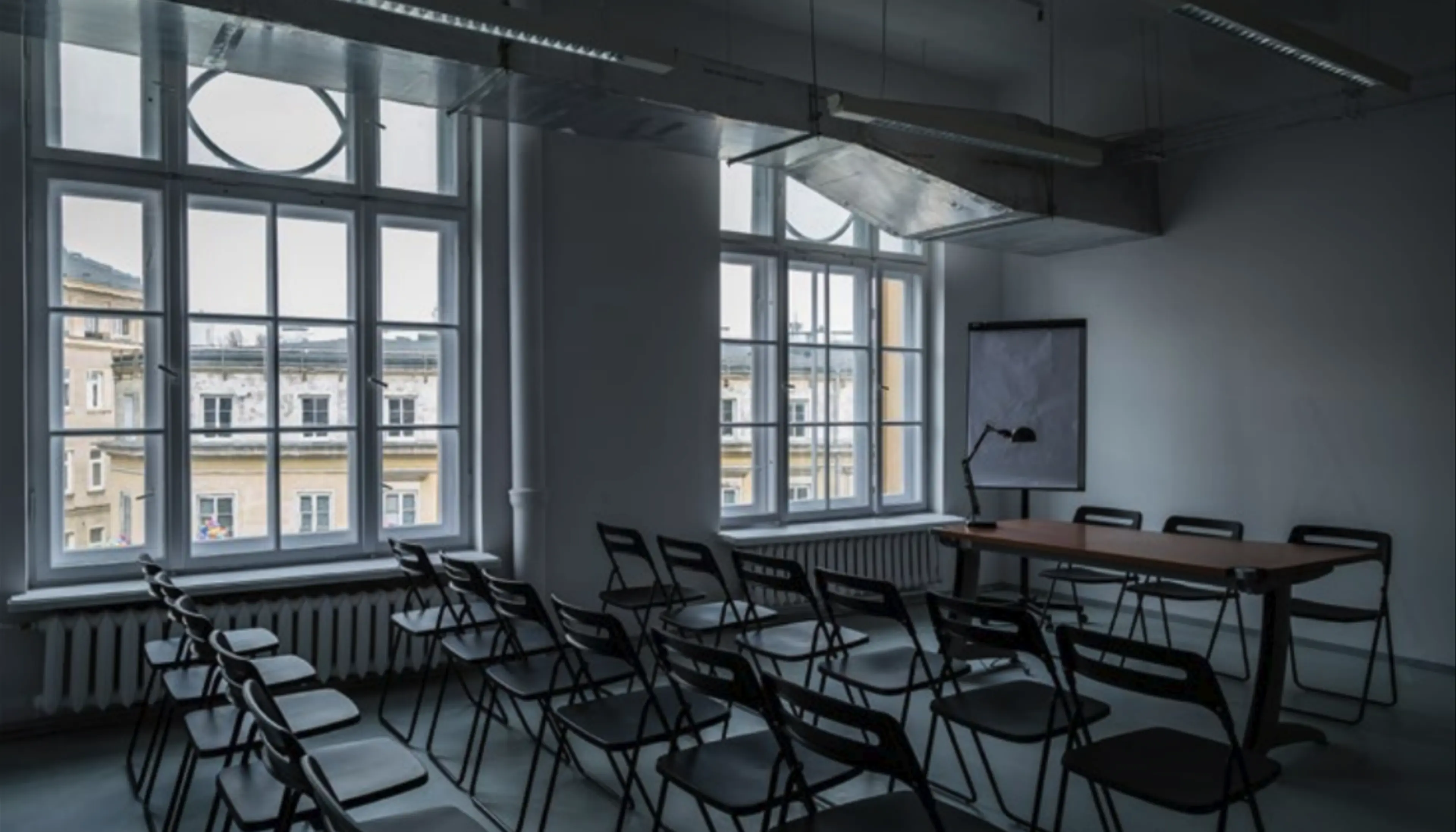 Dom Towarowy Braci Jabłkowskich - Biura serwisowane, Bracka 25, Warszawa, Centrum