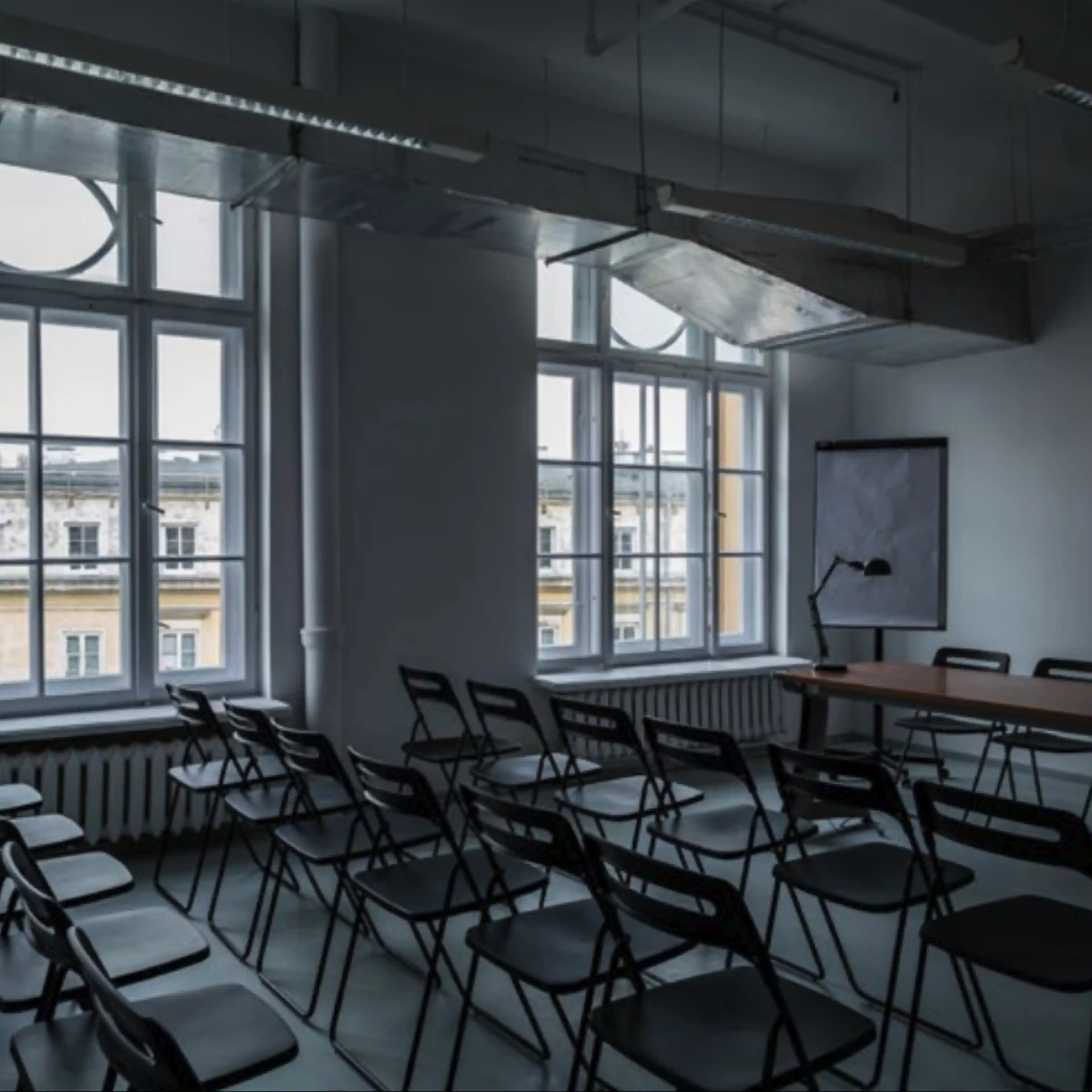 Dom Towarowy Braci Jabłkowskich - Biura serwisowane, Bracka 25, Warszawa, Centrum