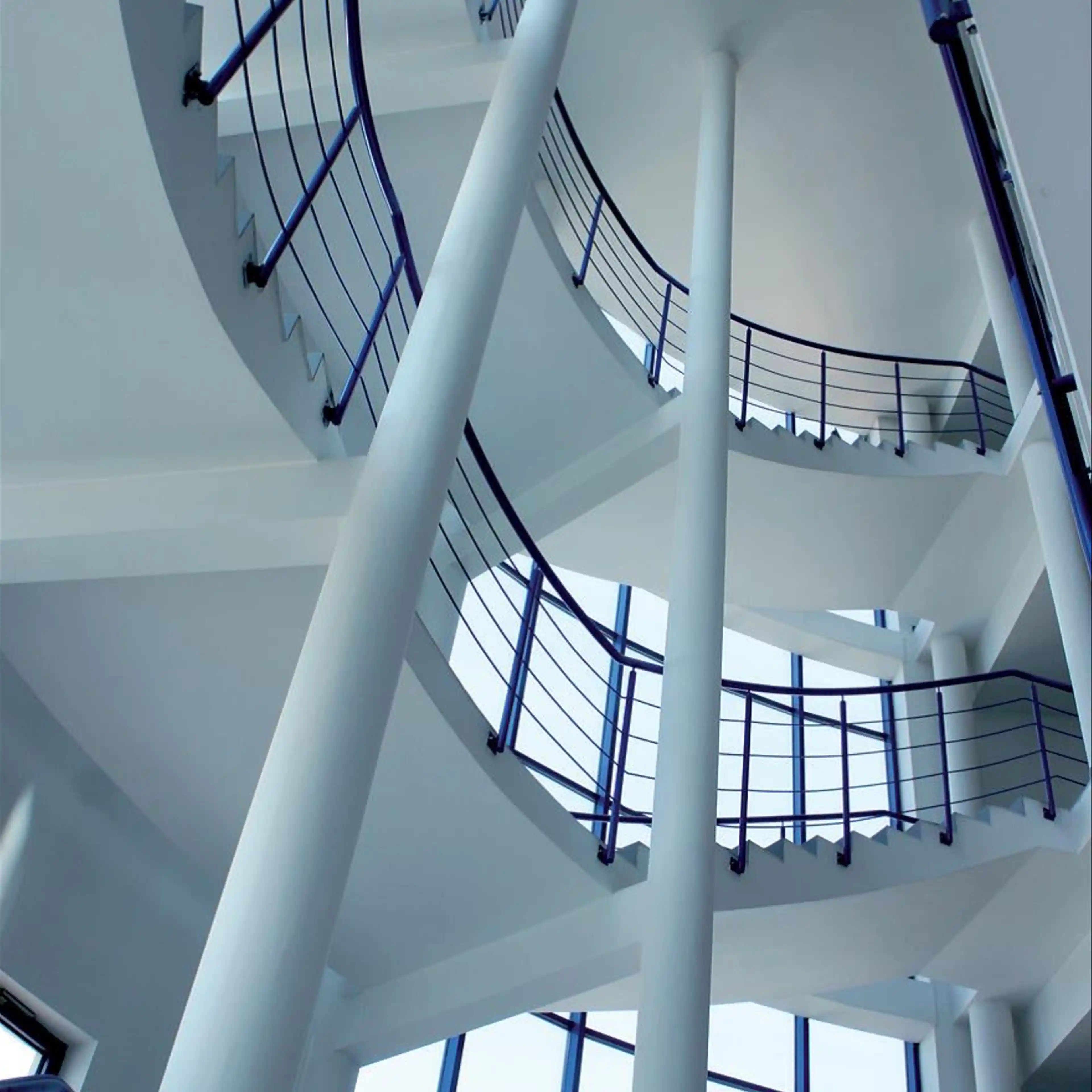 Gordona Bennetta, Jamesa Gordona Bennetta 2-2b, Warsaw, Ochota i Włochy