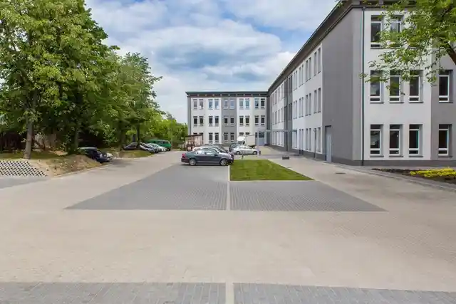 Frezerów 3 - Biura serwisowane, Frezerów 3, Lublin