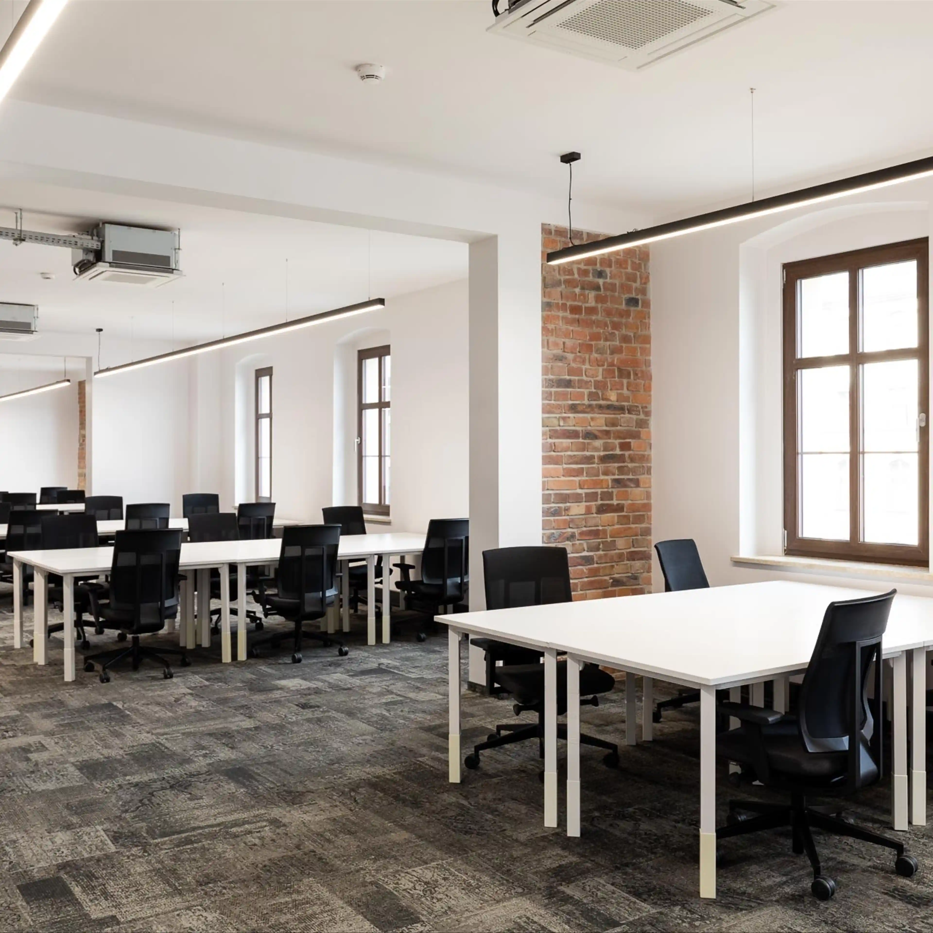 Cluster Stary Dworzec - Biura serwisowane, Dworcowa 8, Katowice, Śródmieście