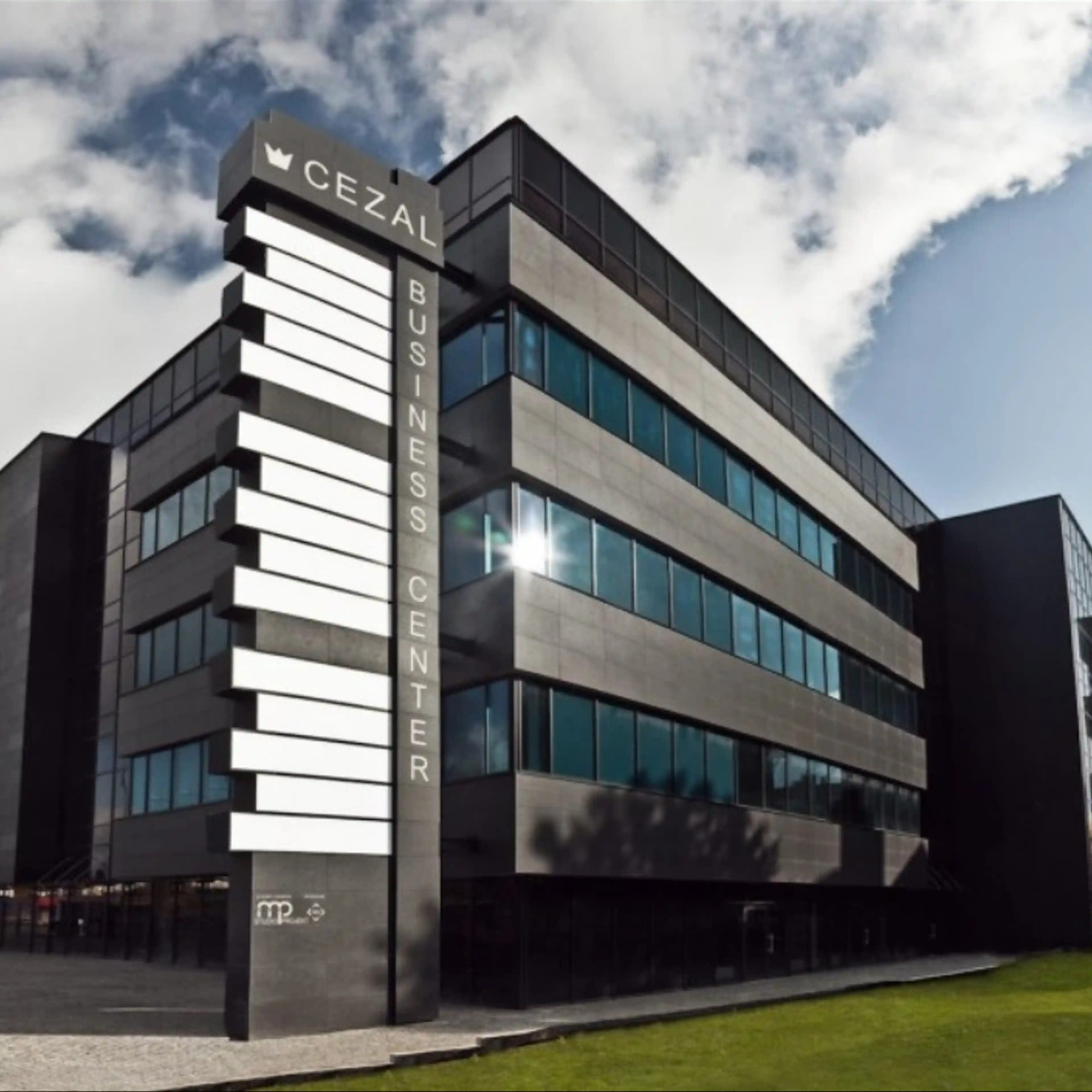 Cezal A i B, Wyszyńskiego 1, Olsztyn, Kormoran