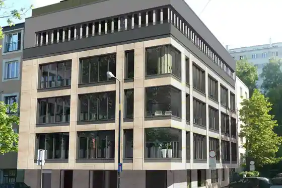 Cicha 7, Cicha 7, Warszawa, Centrum