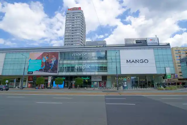 Wars Sawa Junior Office, Marszałkowska 104/122, Warsaw, Centrum