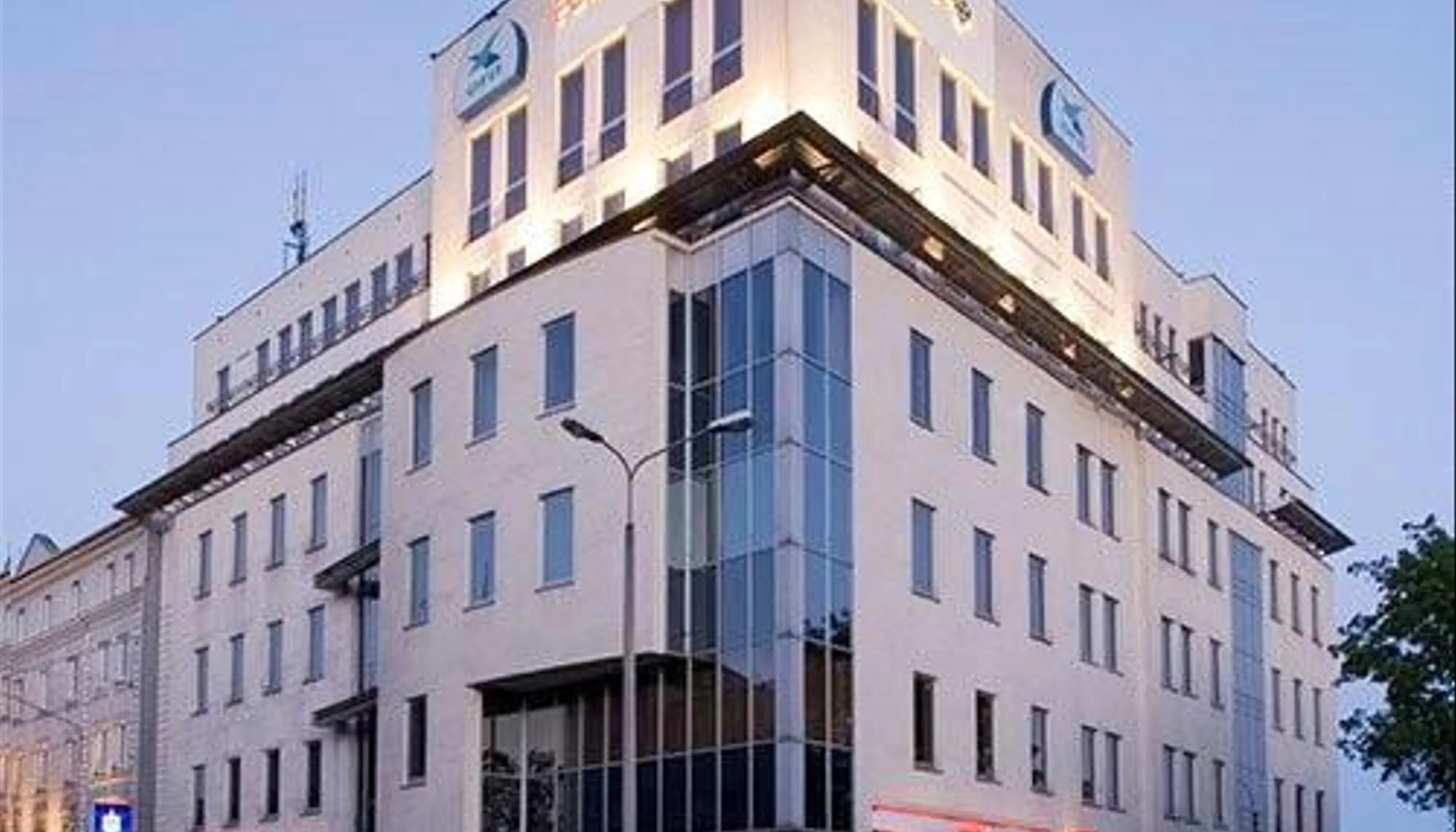 Dwór Hamburski, Wierzbięcice 1, Poznan, Wilda