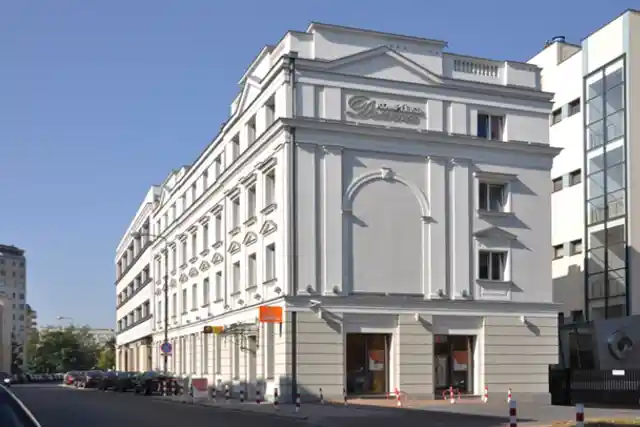 Kompleks Dzielna 60/ Śródmieście, Dzielna 60, Warsaw, Wola