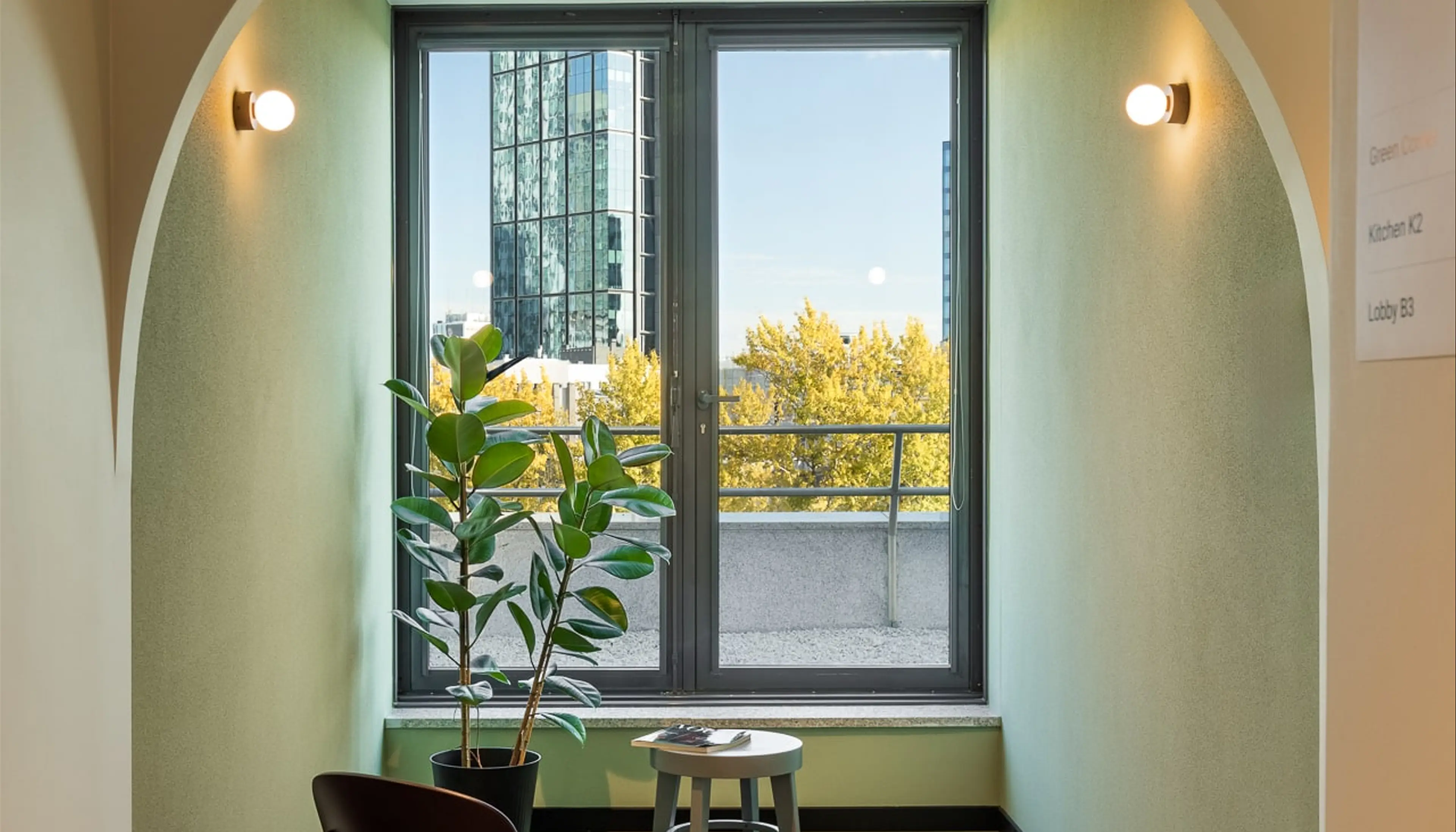 Sienna Center - Biura serwisowane, Sienna 75, Warsaw, Wola