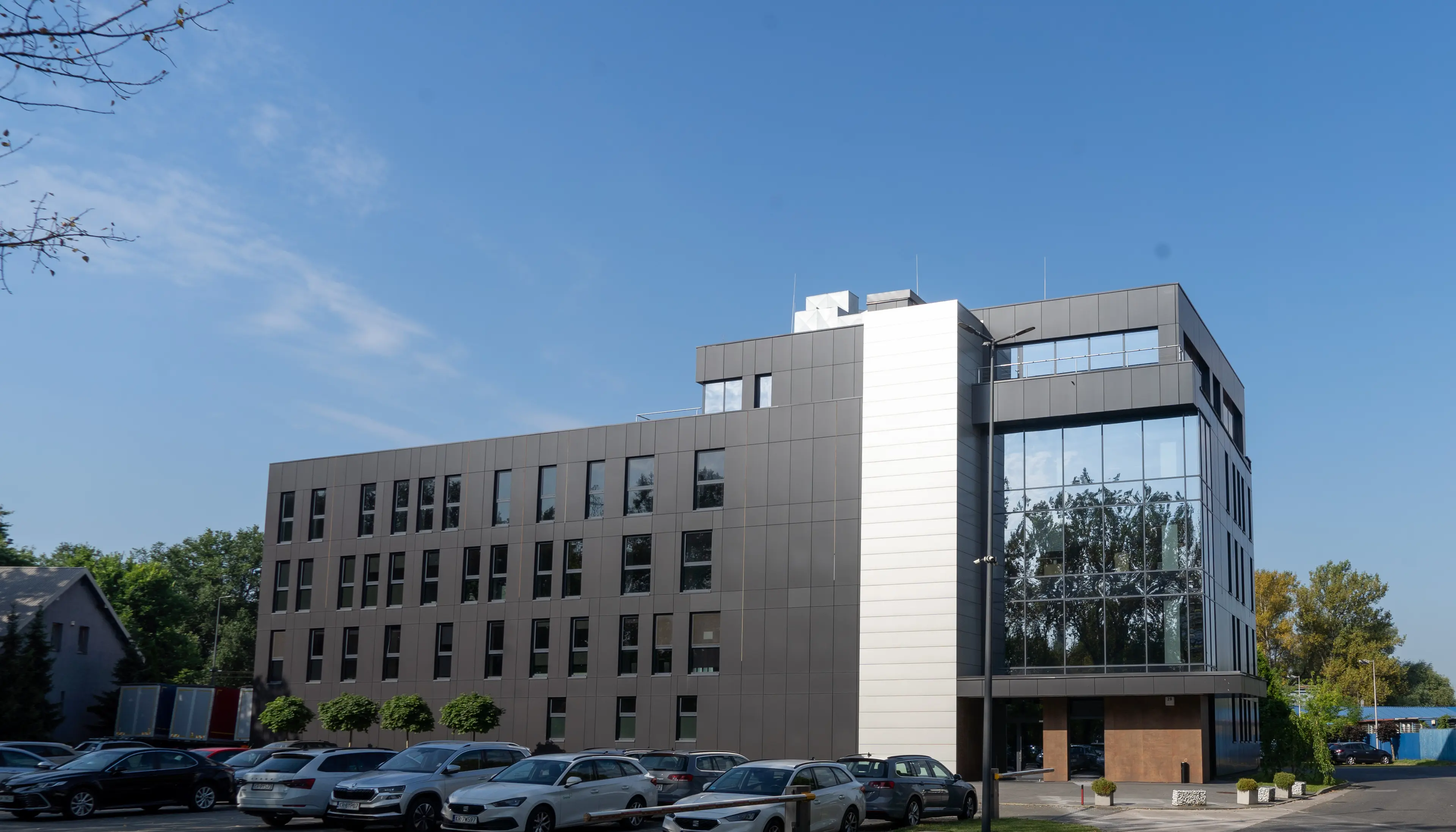 ELEKTRO OFFICE, Ciepłownicza 28, Kraków, Północny Wschód