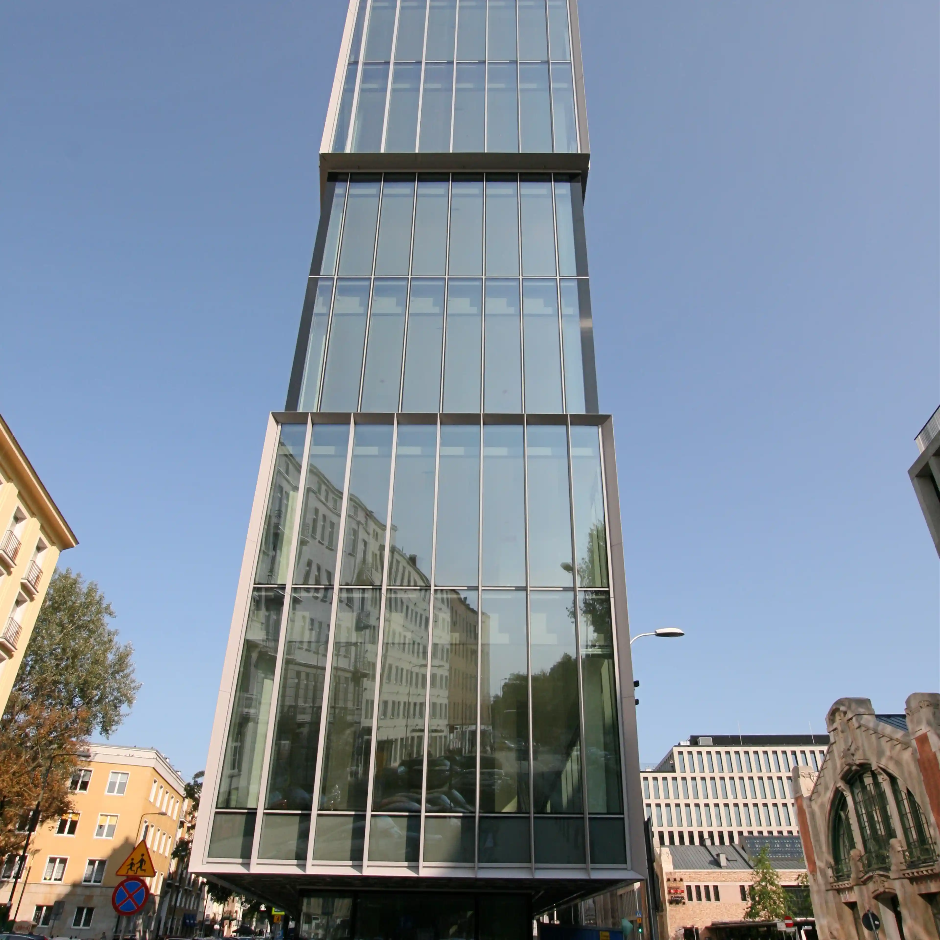 The Nest, Piękna 49, Warsaw, Centrum