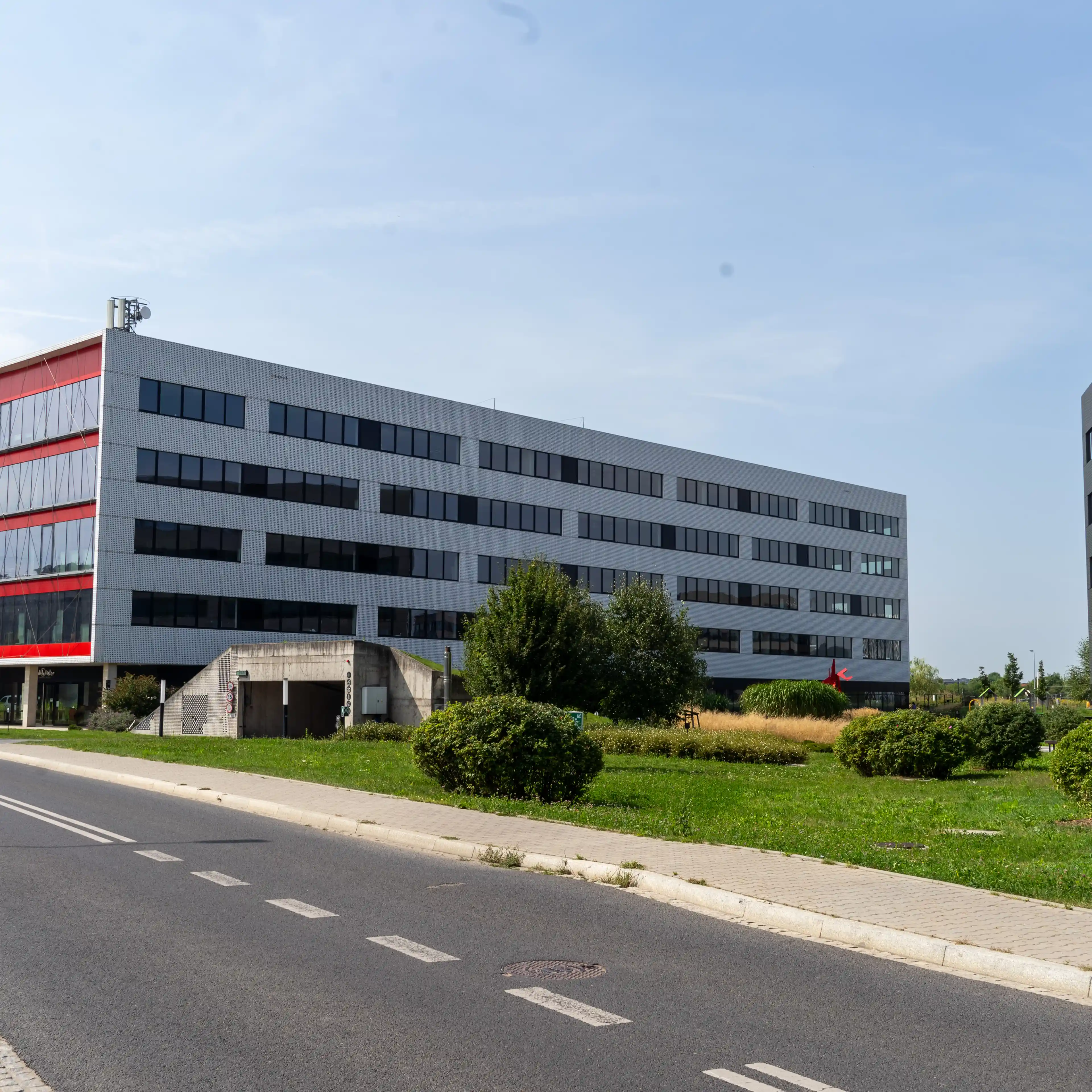 DOT Office C, Czerwone Maki, Krakow, Południe