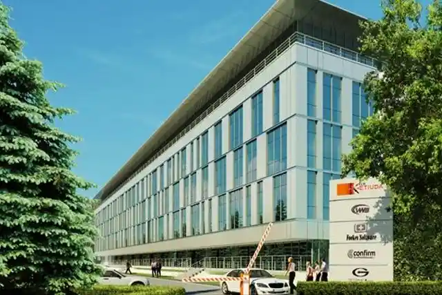 Etiuda, Pilotów 2, Kraków, Północny Wschód