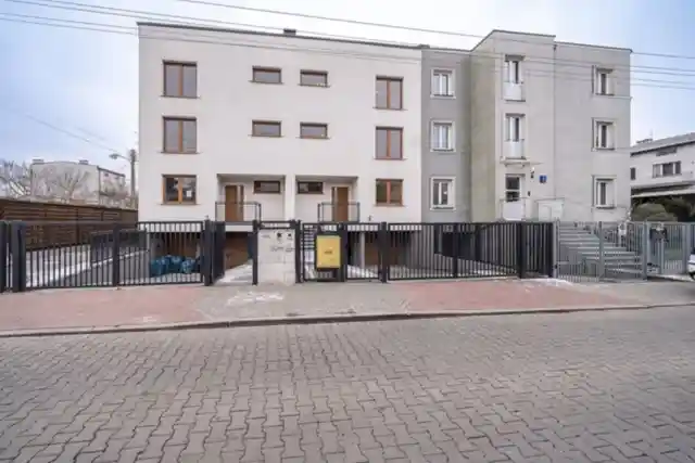 Ludwisarska 8, Ludwisarska 8, Warszawa, Praga