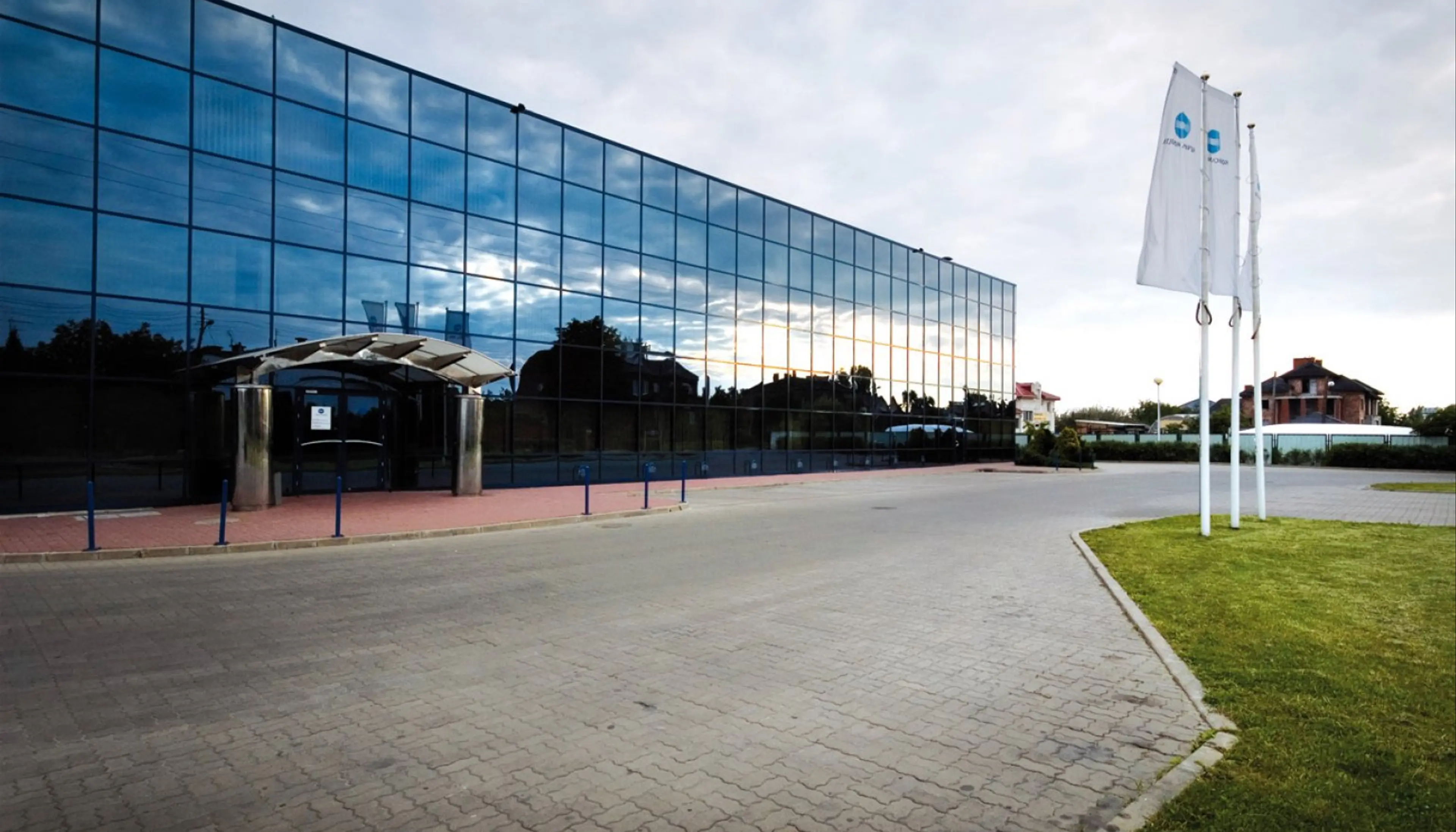 Manhattan Distribution Center, Muszkieterów 15, Warszawa, Ochota i Włochy