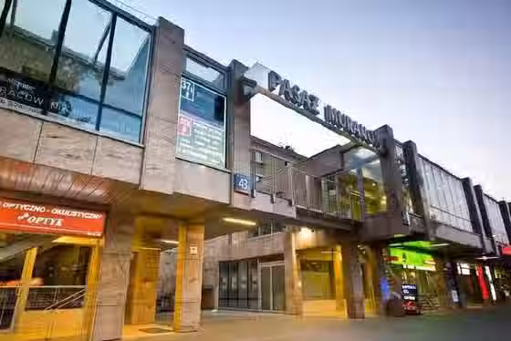 Lokale Handlowe Biura Pasaż Muranów, Al. Jana Pawła II 41 A, Warszawa, Wola