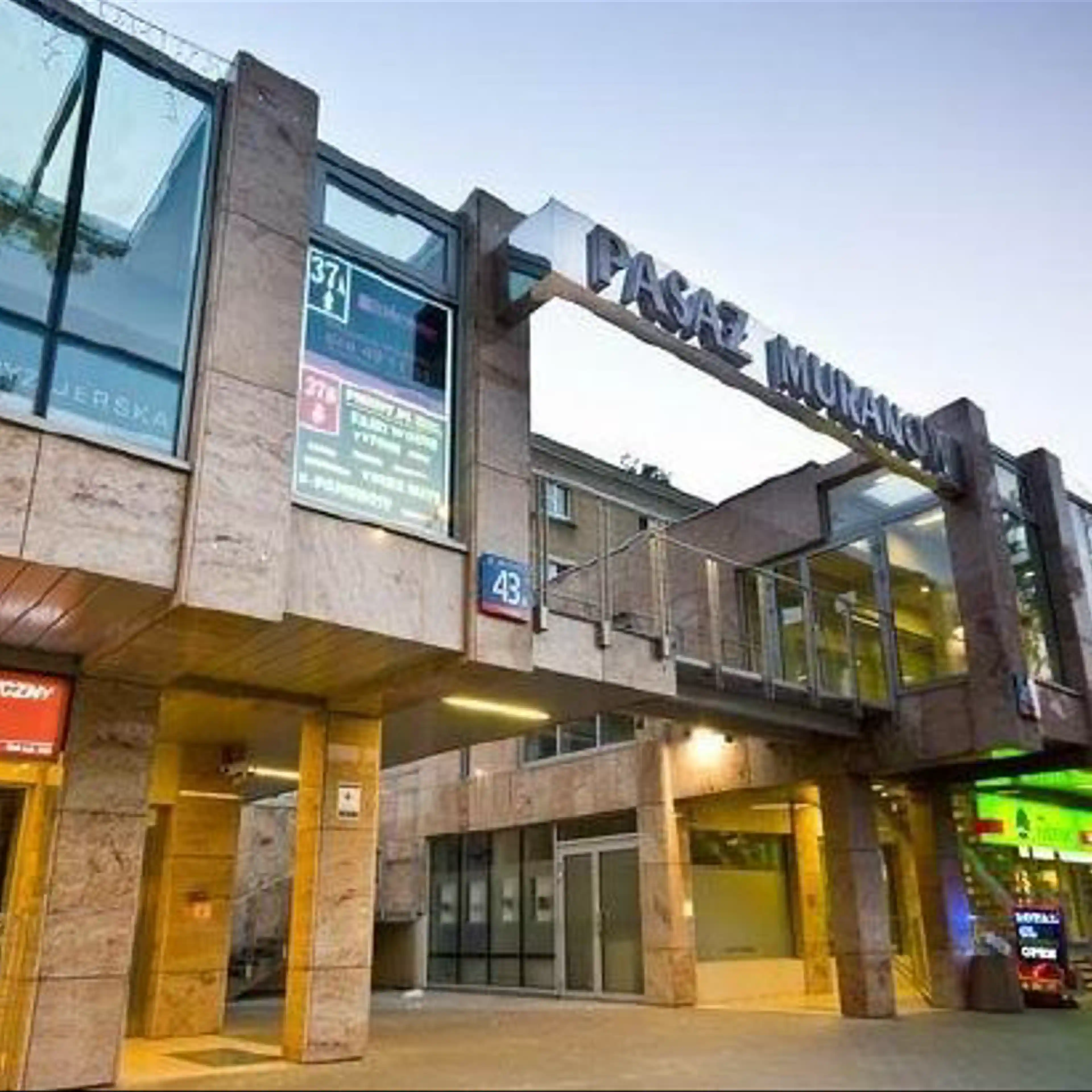 Lokale Handlowe Biura Pasaż Muranów, Al. Jana Pawła II 41 A, Warszawa, Wola