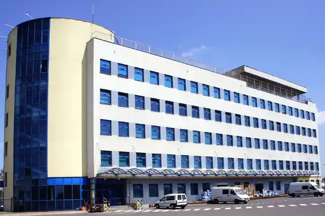 Gordona Bennetta, Jamesa Gordona Bennetta 2-2b, Warszawa, Ochota i Włochy