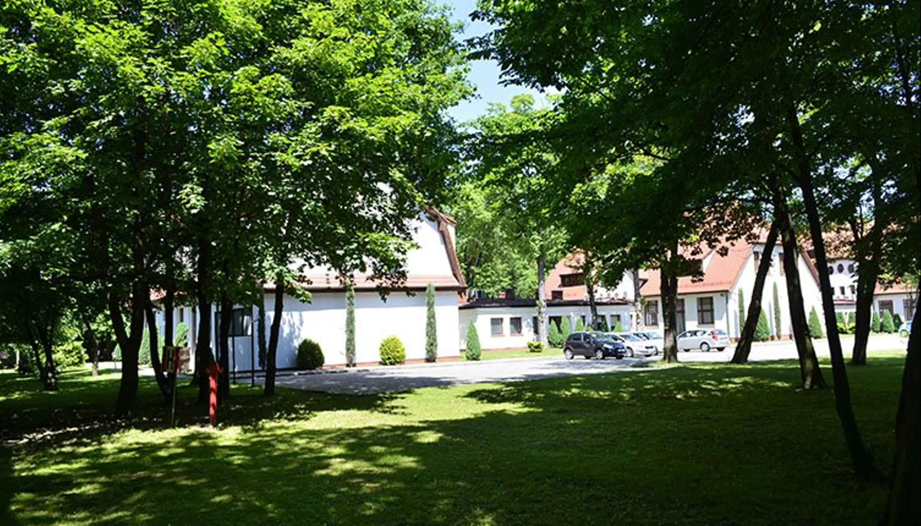 Centrum Biurowe Pod Lipami, Pod Lipami 5, Katowice