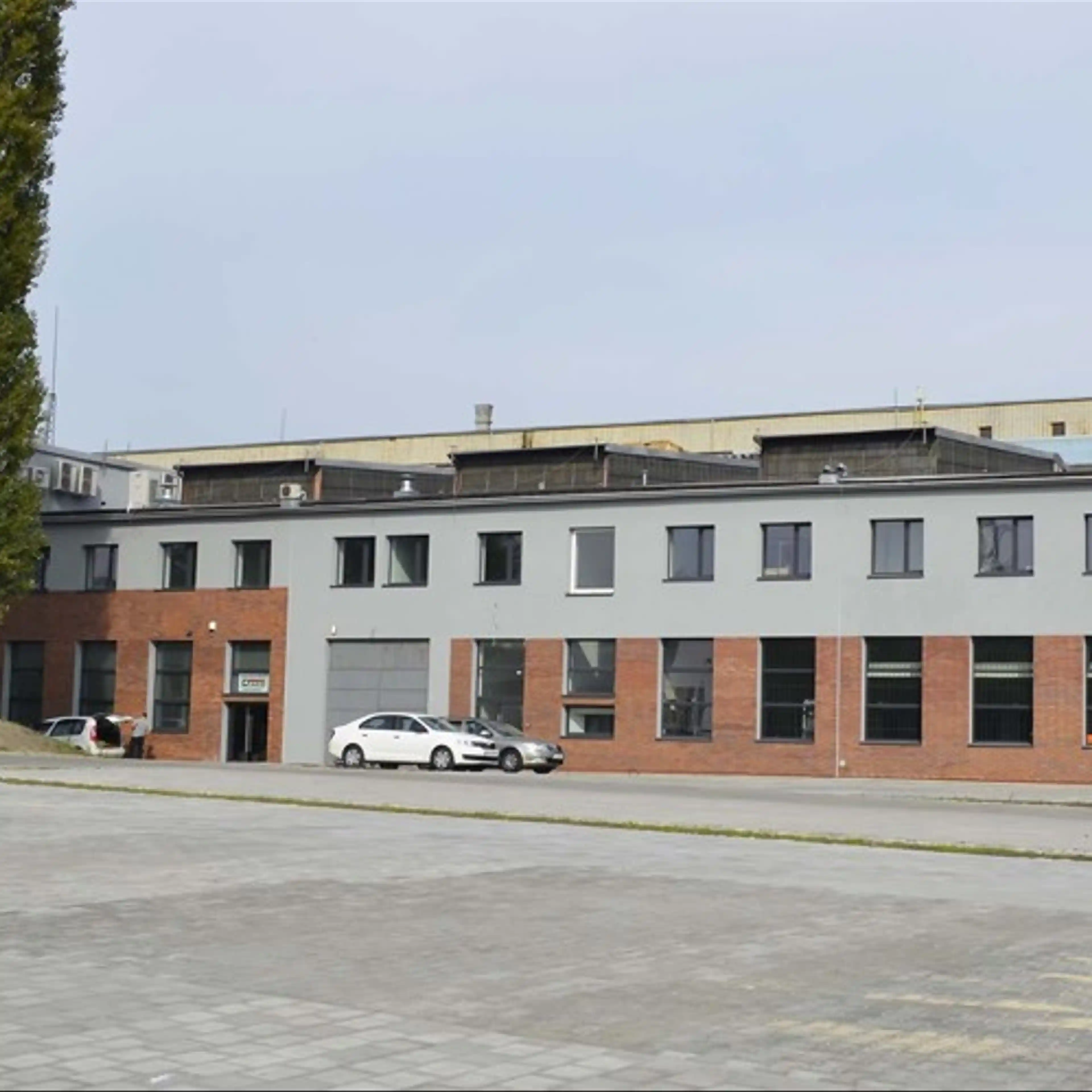 Centrum Usługowe ŻELAZNA 15B, Żelazna 15B, Katowice, Dąb