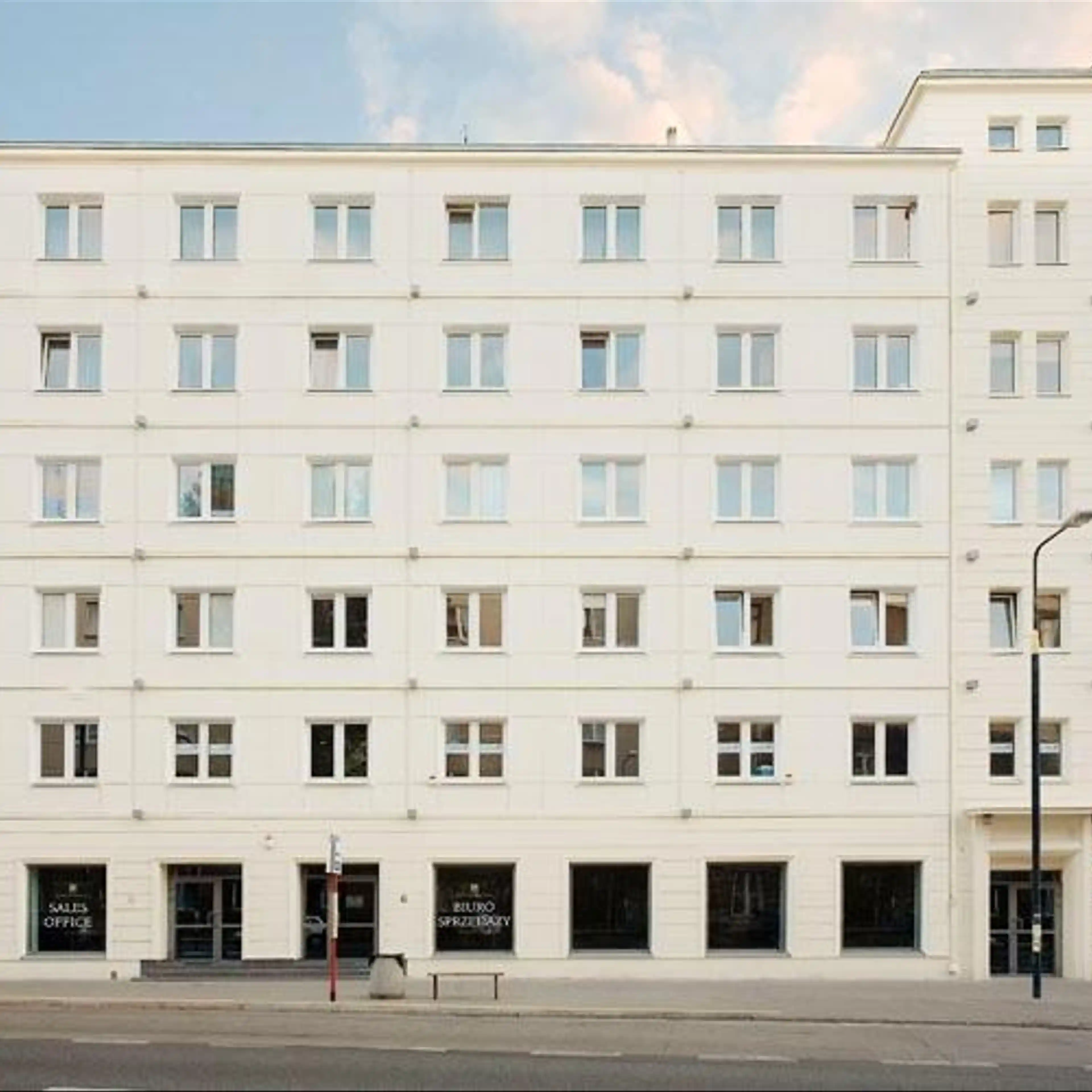 Piękna 68, Piękna 68, Warsaw, Centrum