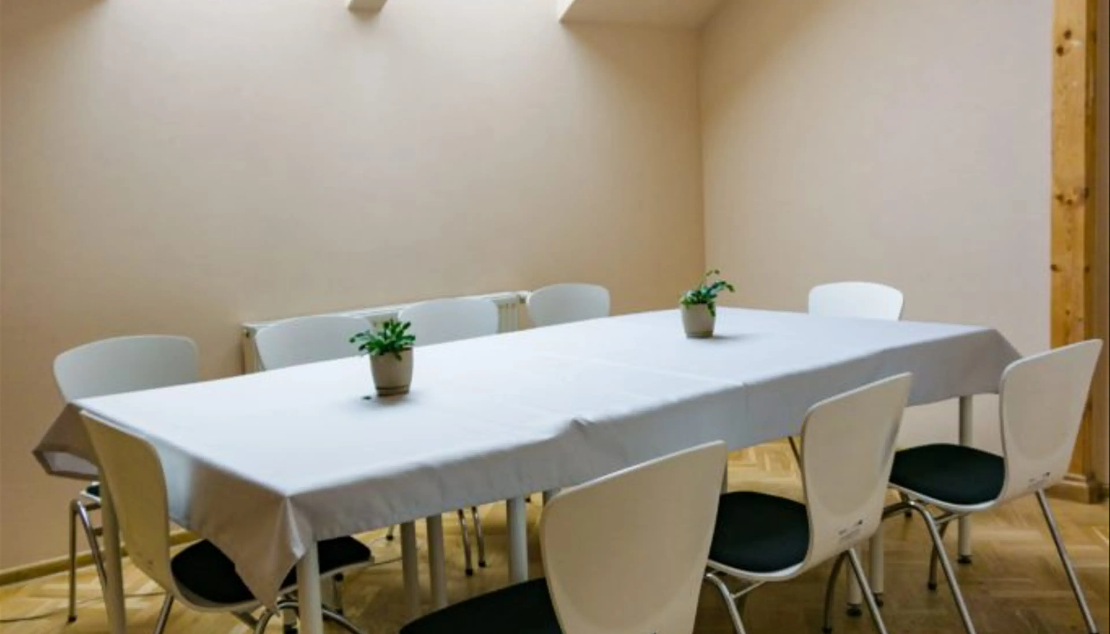 Pl. Matejki 10/6B - Biura serwisowane, Matejki 10/6B, Krakow, Śródmieście
