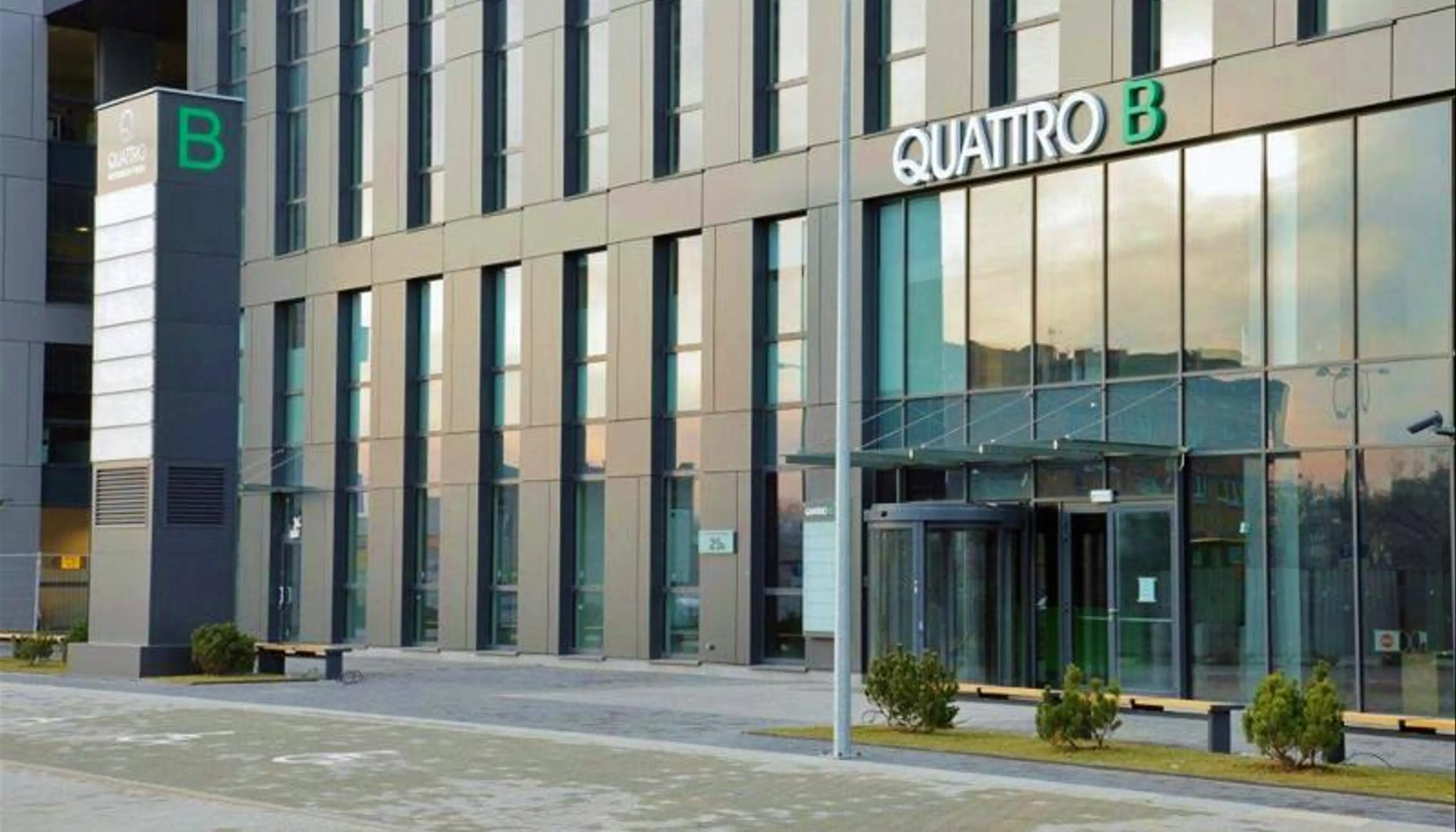 Quattro Business Park B, Bora Komorowskiego 25B, Kraków, Północny Wschód