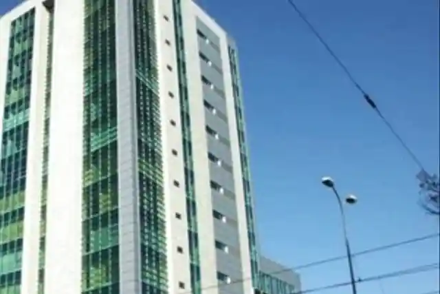 Omega, Dąbrowskiego 79 A, Poznań, Jeżyce