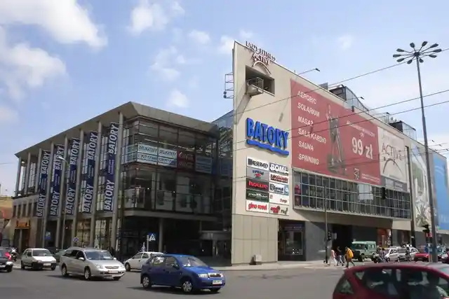 Centrum Handlowe Batory, 10 Lutego 11, Gdynia, Śródmieście