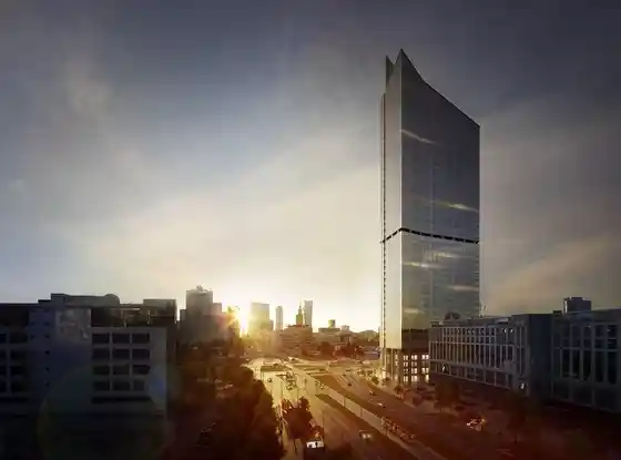 Warsaw Skyliner with new tenant