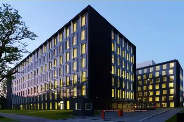 University Business Park A, Wólczańska 178, Łódź, Śródmieście