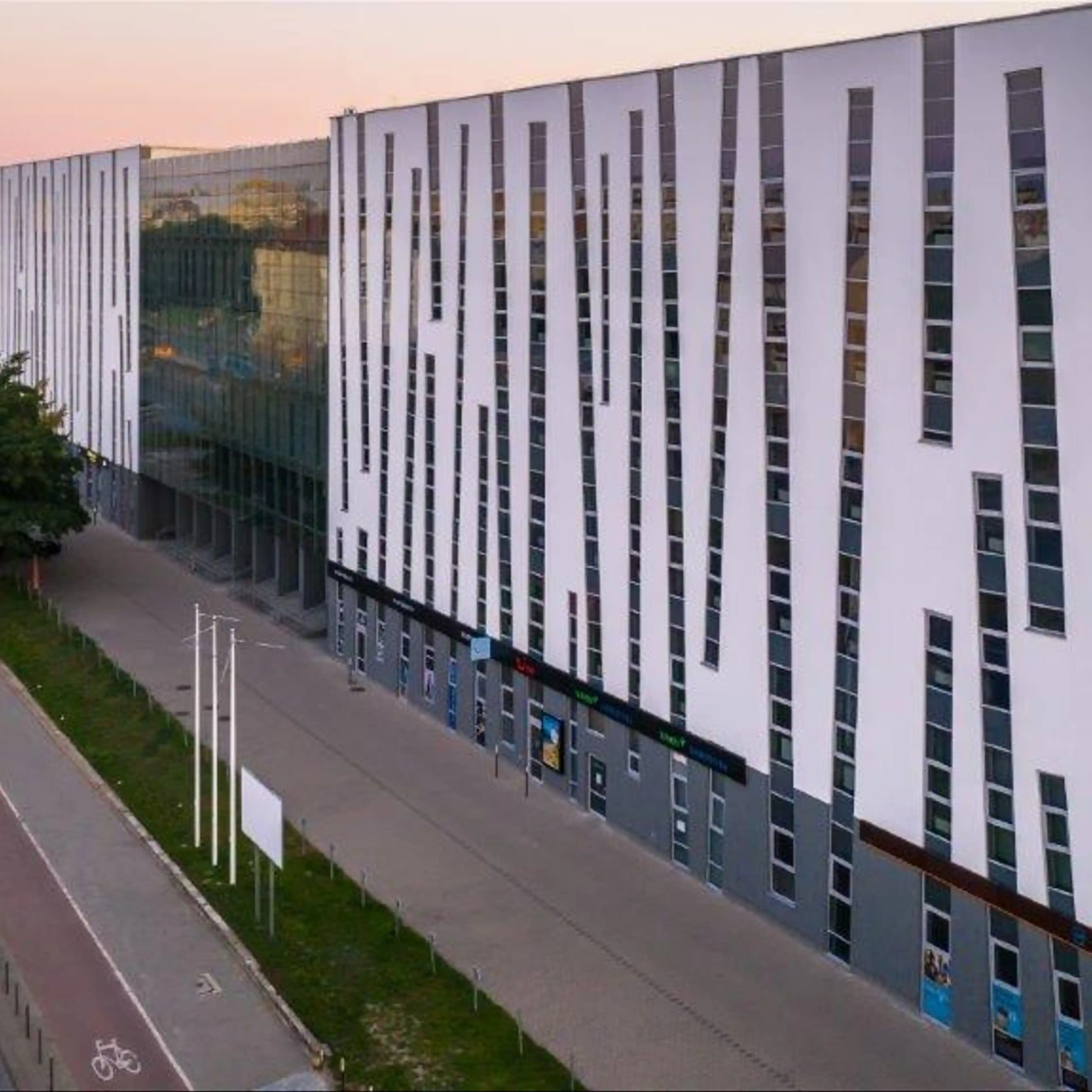 Vision Offices, Legnicka 55, Wrocław, Fabryczna