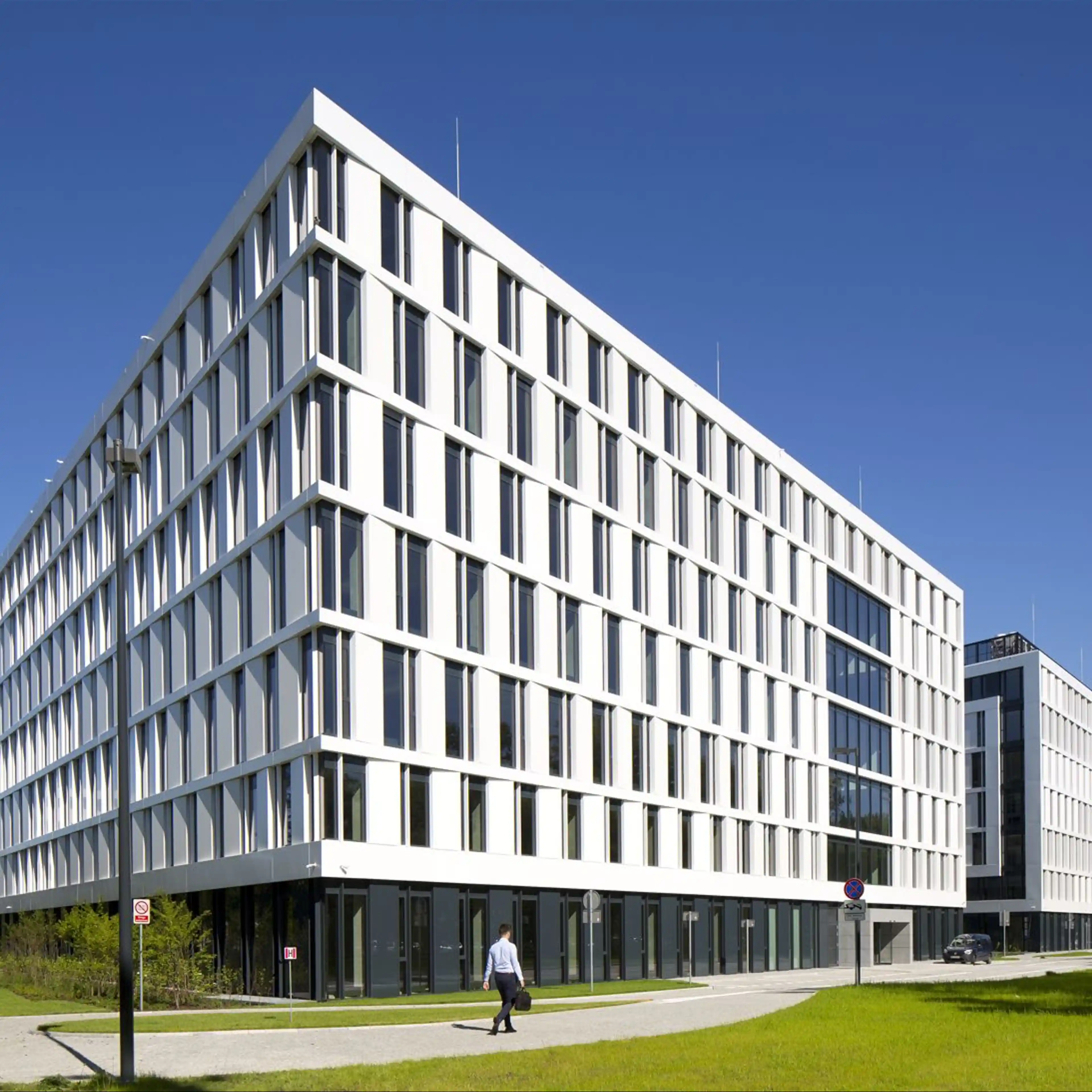 Business Garden Warszawa – Budynek 4, Żwirki i Wigury 16C, Warszawa, Ochota i Włochy