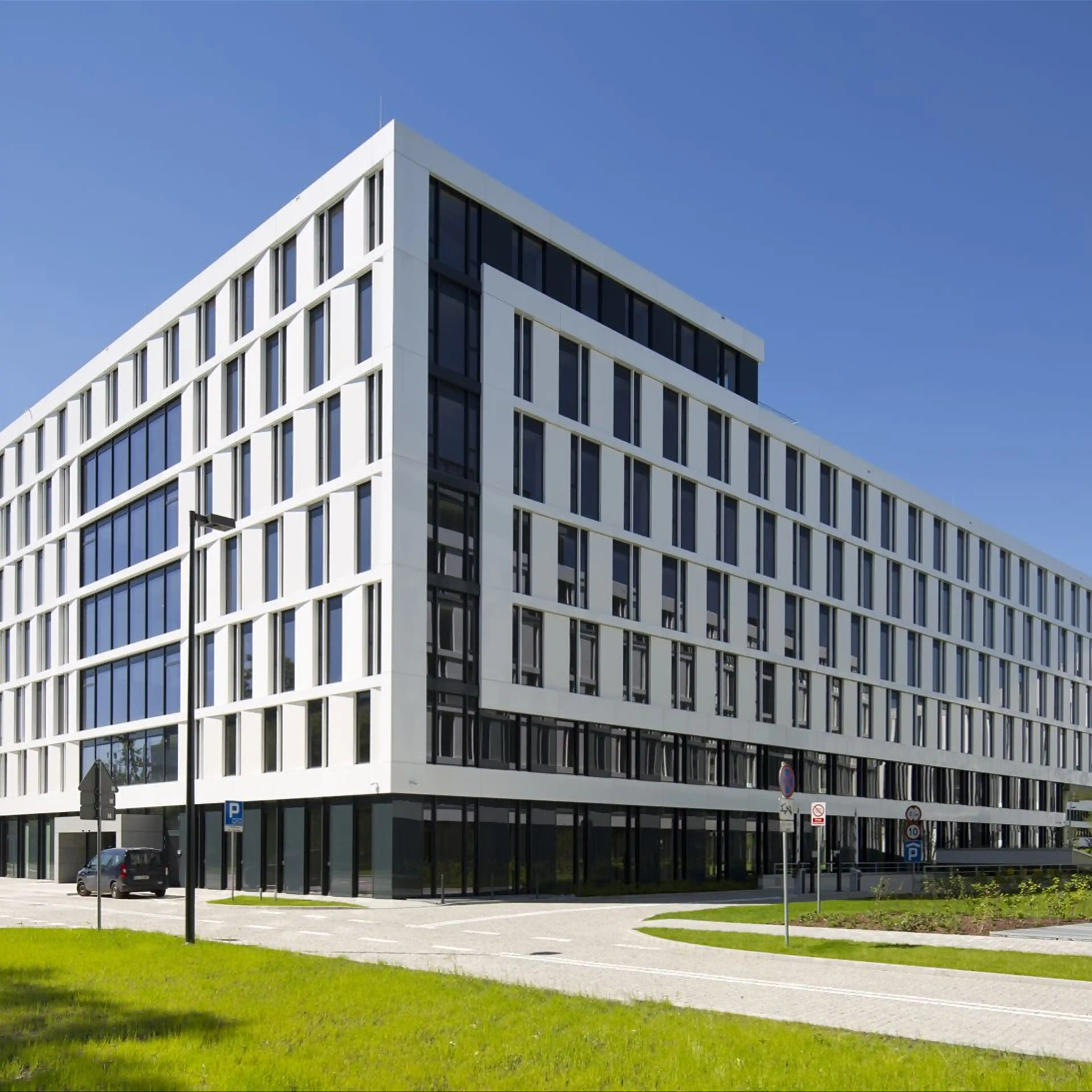 Business Garden Warszawa – Budynek 4, Żwirki i Wigury 16C, Warszawa, Ochota i Włochy