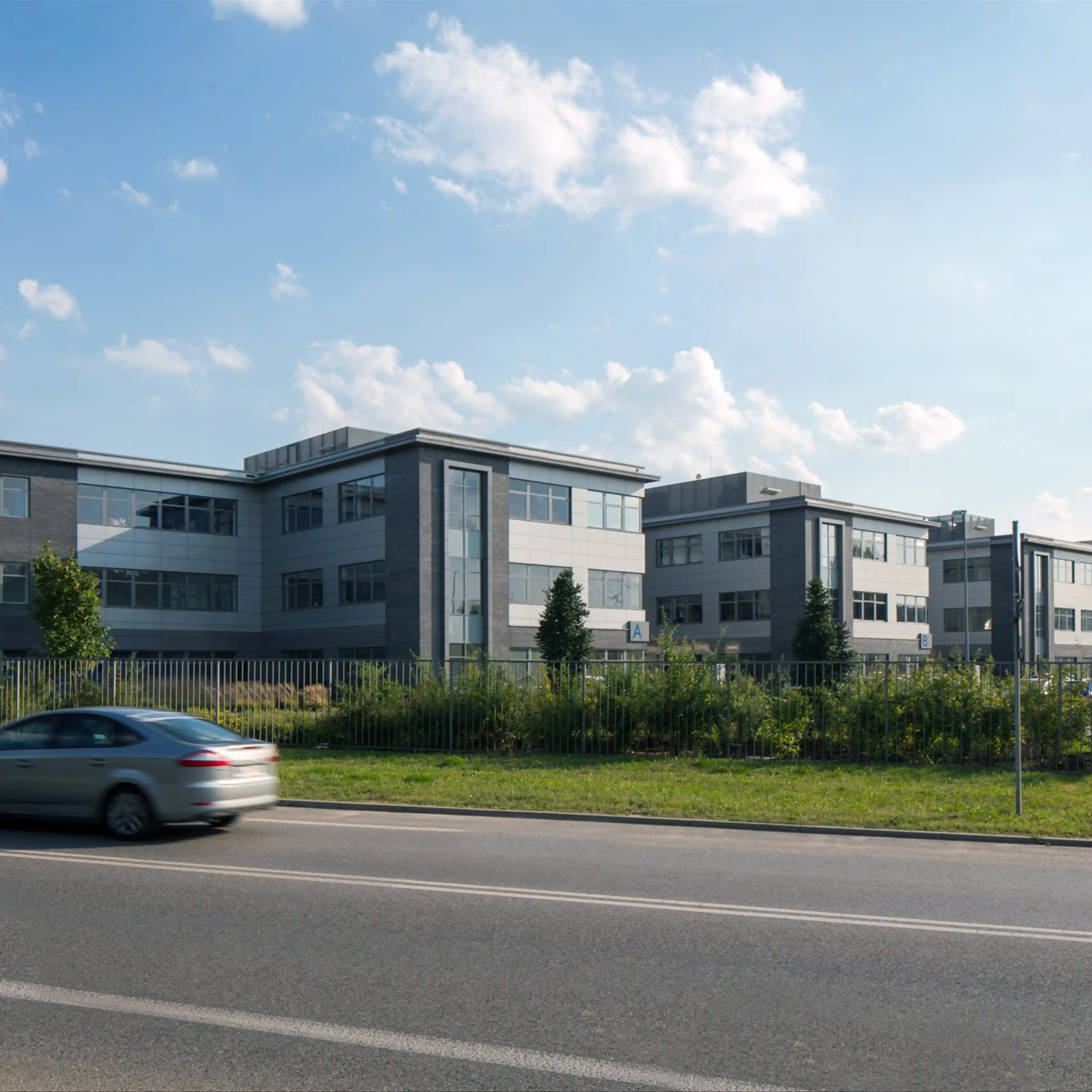 Diamond Business Park Ursus, Posag 7 Panien 1, Warsaw, Ochota i Włochy