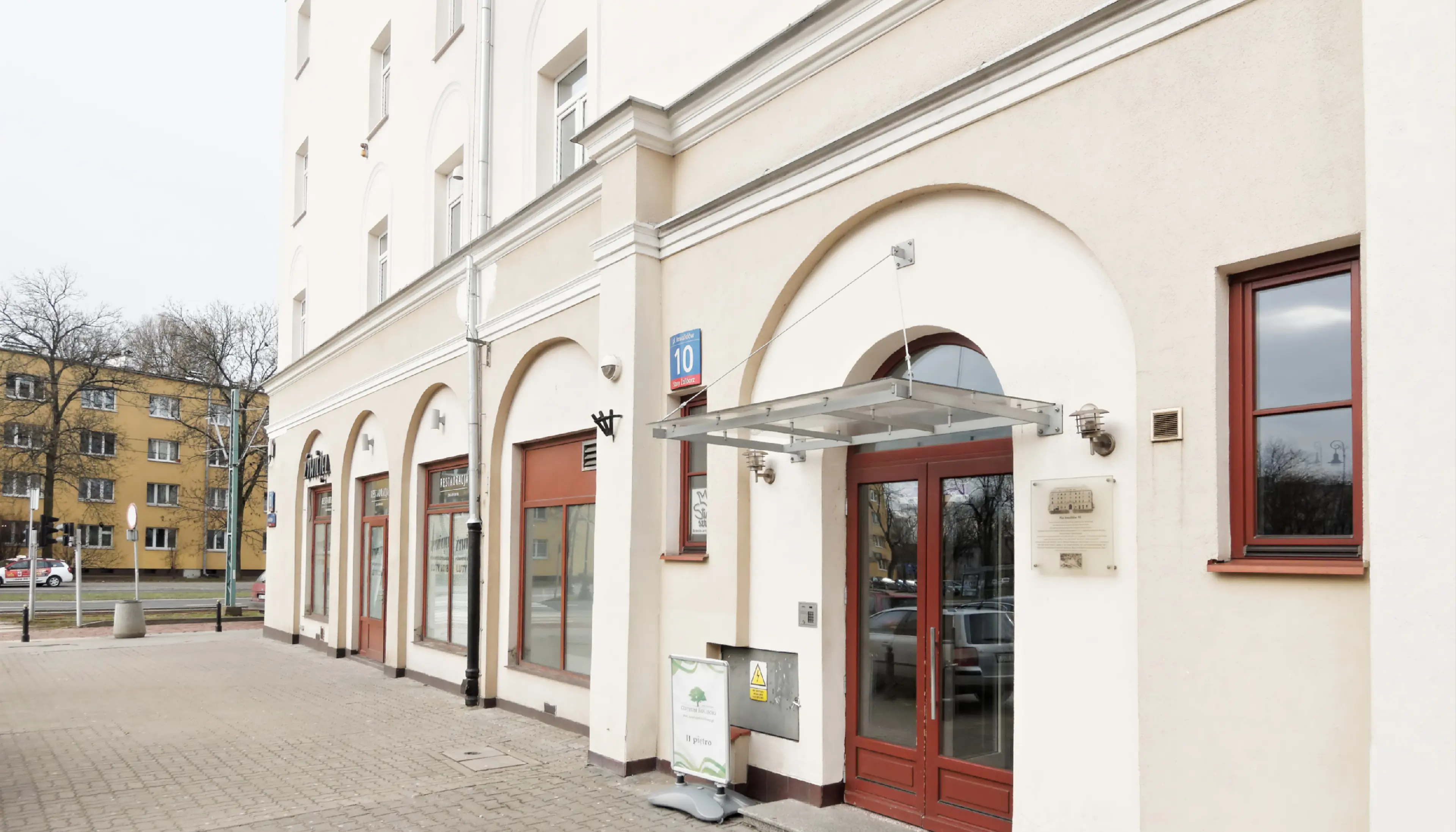 Centrum Żoliborz - Biura serwisowane, Inwalidów 10, Warszawa, Żoliborz