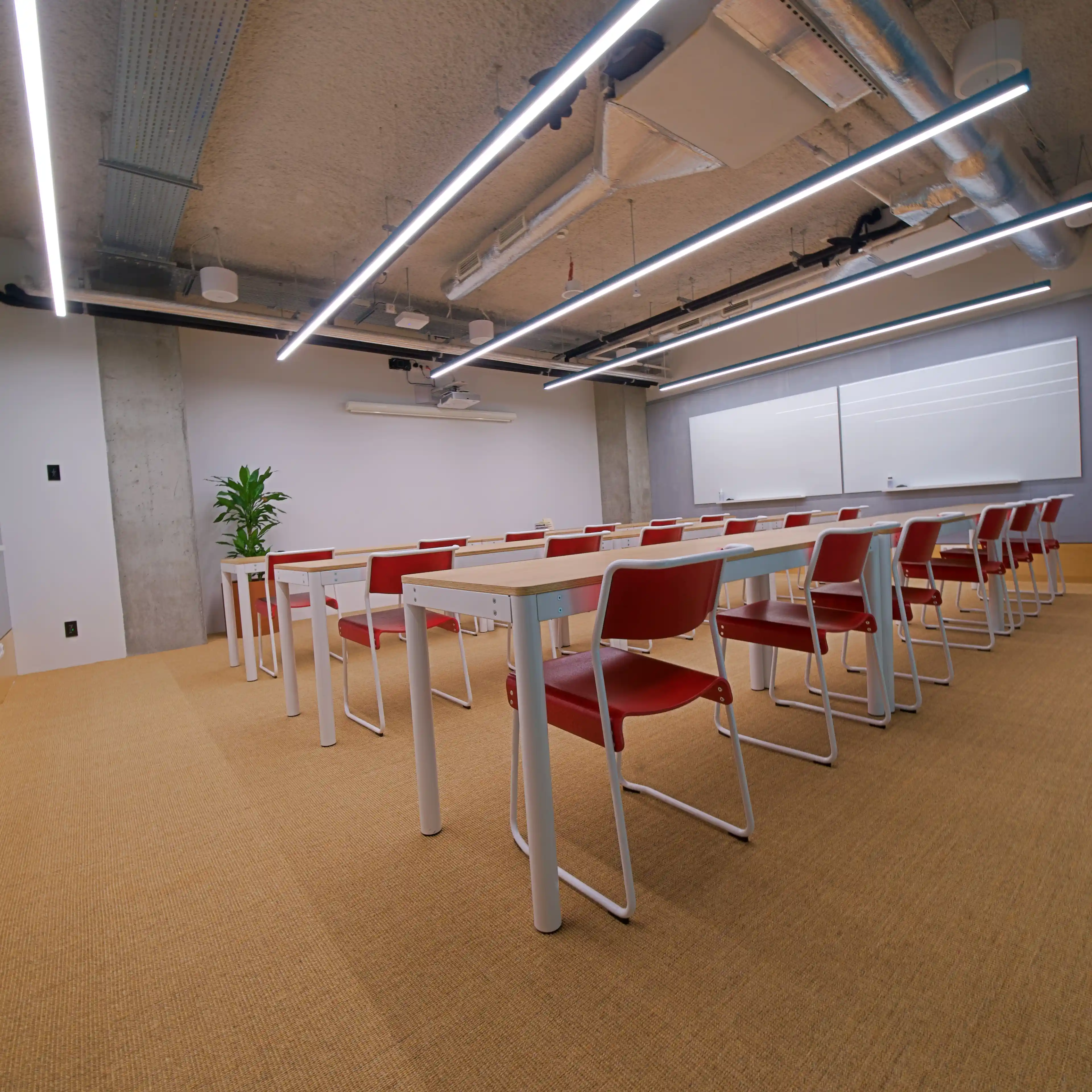 Browary Warszawskie - Biura przy Bramie - Biura serwisowane, Grzybowska 62, Warszawa, Wola