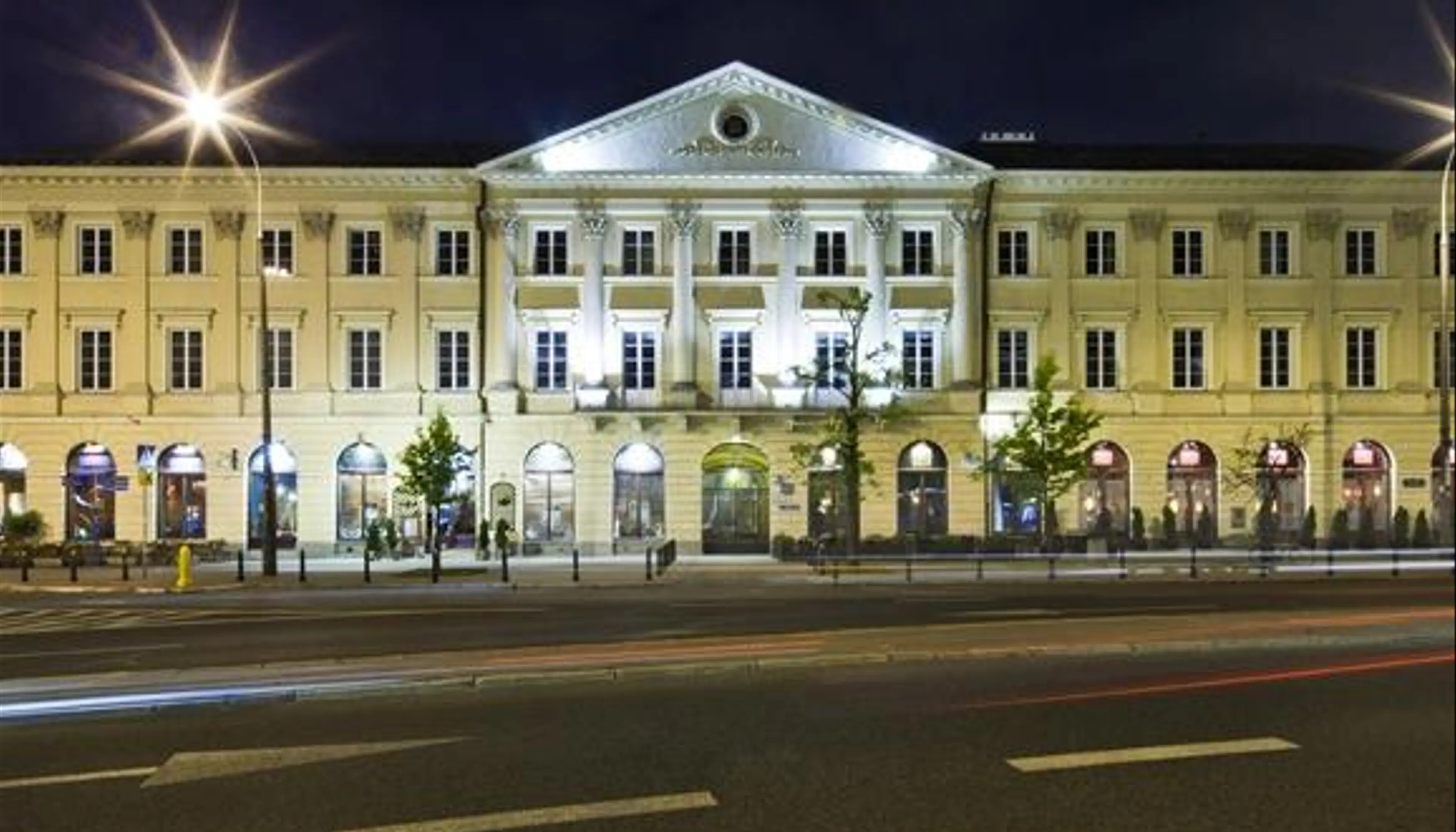 Wierzbowa 9/11, Wierzbowa / Senatorska 9/11, Warszawa, Centrum