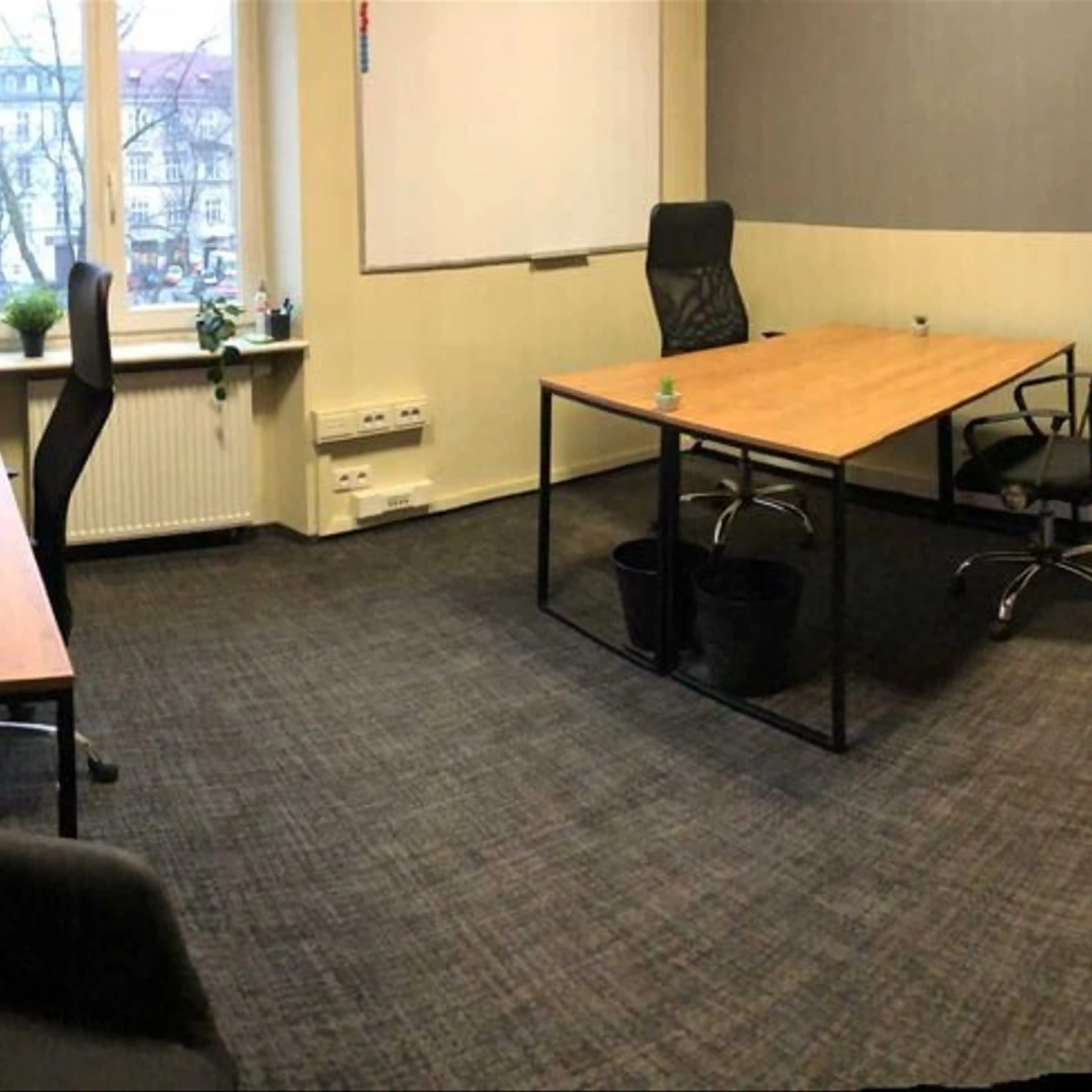 WOLNICA - Biura serwisowane, Plac Wolnica 13/19, Krakow, Północny Zachód