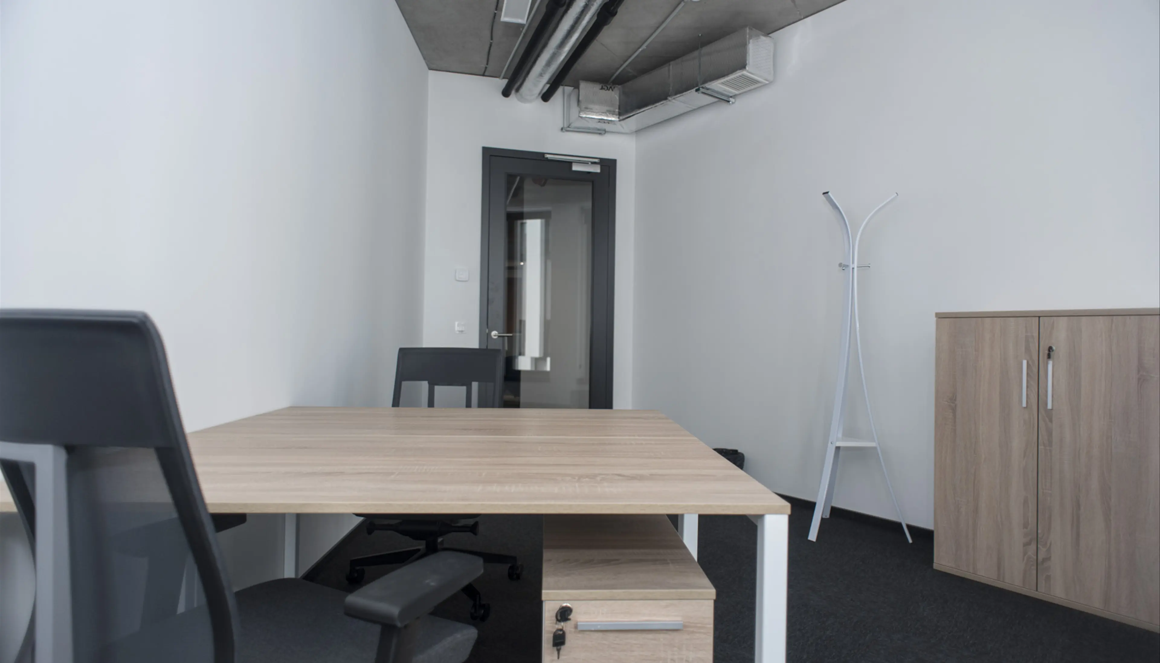 Business Garden Warszawa – Budynek 5 - Biura serwisowane, Żwirki i Wigury 16A, Warszawa, Ochota i Włochy