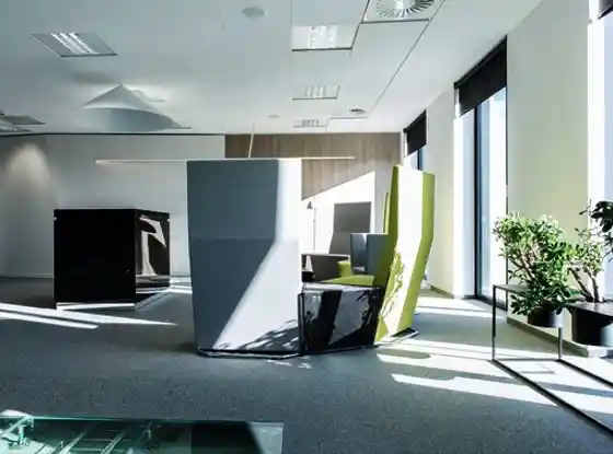 HedgeServ w O3 Business Campus